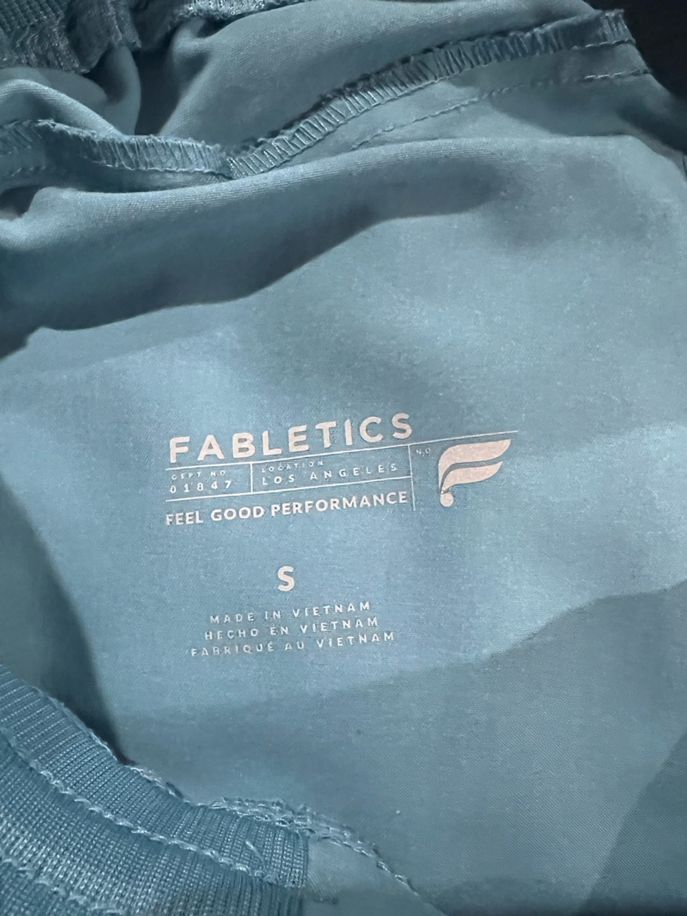 Fabletics Scrub Set - Picture 6 of 7
